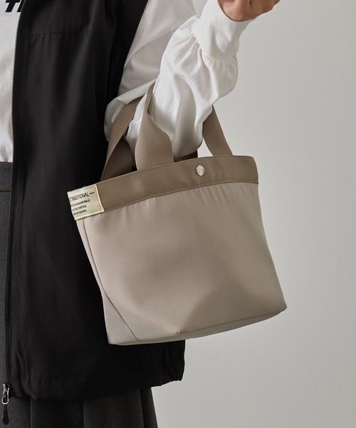 A by MAGASIN DE MODE(エーバイマガジンデモード)の「【A by MAGASIN DE MODE】e.e.p.撥水防汚 ミニョントート SNBD(トートバッグ・レディース・ベージュ/ブラック/カーキ/チャコールグレー・FREE)」の4枚目の写真