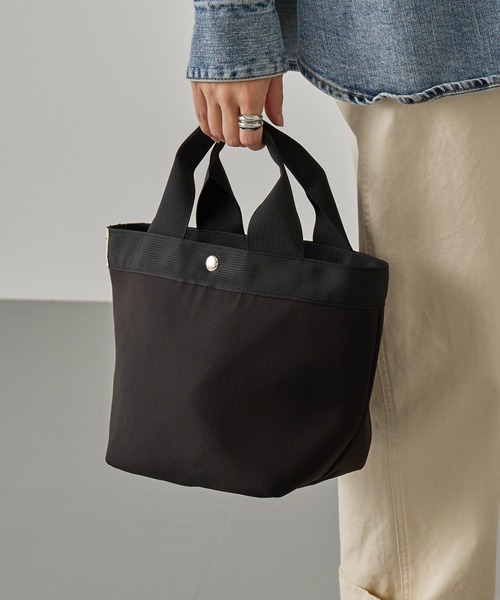A by MAGASIN DE MODE(エーバイマガジンデモード)の「【A by MAGASIN DE MODE】e.e.p.撥水防汚 ミニョントート SNBD(トートバッグ・レディース・ベージュ/ブラック/カーキ/チャコールグレー・FREE)」の17枚目の写真