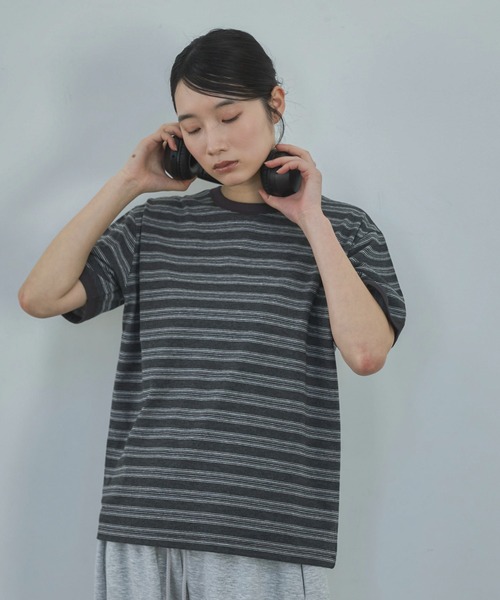 feepur（フェピュール）の「マルチボーダーオーバーリンガーTee（Tシャツ/カットソー・レディース・モカ/チャコールグレー・MEDIUM）」の11枚目の写真