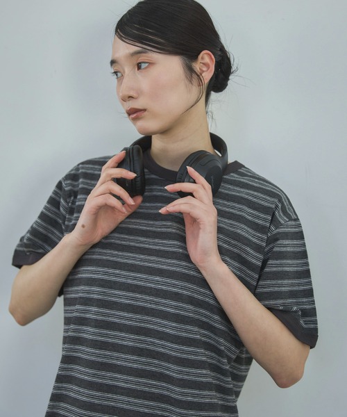 feepur（フェピュール）の「マルチボーダーオーバーリンガーTee（Tシャツ/カットソー・レディース・モカ/チャコールグレー・MEDIUM）」の15枚目の写真