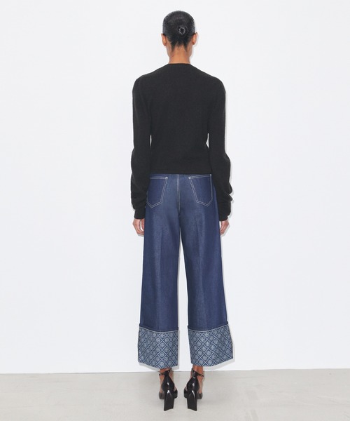 TORY BURCH(トリーバーチ)の「コントラスト カフ ストレートレッグ ジーンズ(デニムパンツ・レディース・インディゴブルー・24inch/25inch/26inch)」の3枚目の写真