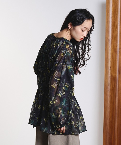 ROSE BUD（ローズバッド）の「FRILL BLOUSE（シャツ/ブラウス・レディース・ブラック/ホワイト・ONE SIZE）」の7枚目の写真