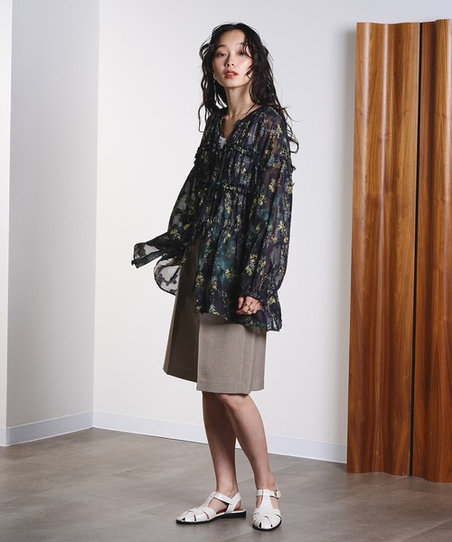 ROSE BUD（ローズバッド）の「FRILL BLOUSE（シャツ/ブラウス・レディース・ブラック/ホワイト・ONE SIZE）」の3枚目の写真