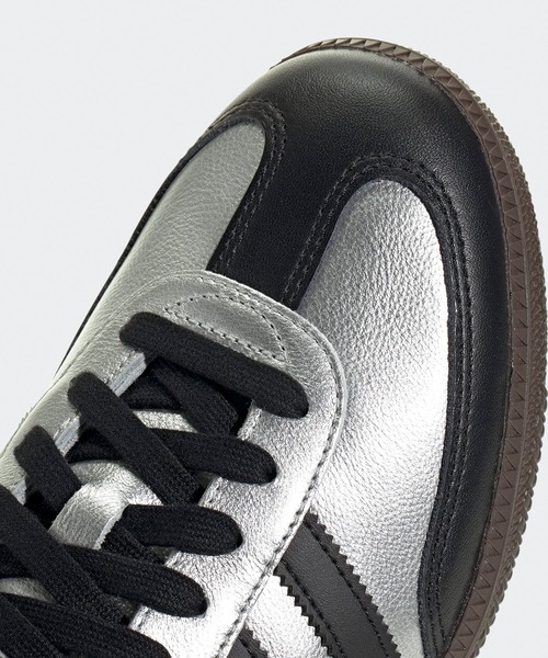 adidas(アディダス)の「adidas SAMBA OG / JH8797,JH8798,JI3208,ID1483,JI2725,JR0887,JR0889,KI8464 秋服 冬服(スニーカー・レディース・シルバー・23/23.5)」の4枚目の写真