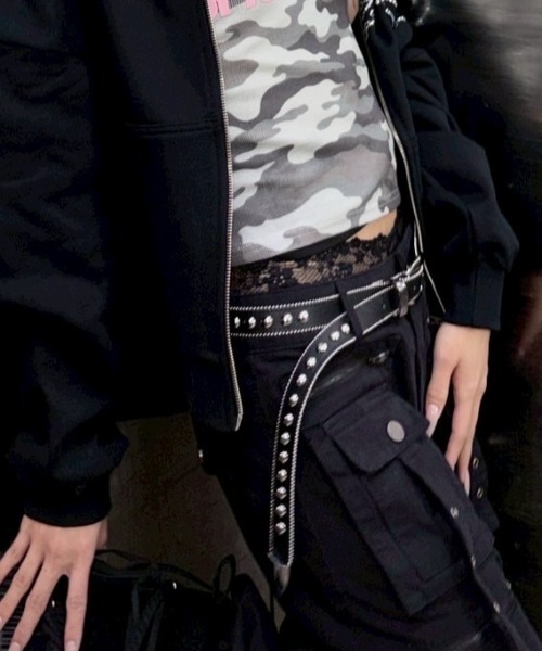Never mind the XU(ネバーマインドザエックスユー)の「【Never mind the XU】studs belt / 【ネバーマインド ザ エックスユー】スタッズベルト(ベルト・メンズ・ブラック/アイボリー・ONE SIZE)」の12枚目の写真