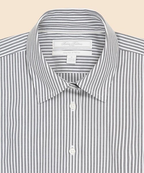 BROOKS BROTHERS(ブルックスブラザーズ)の「ストレッチコットン ドビー ストライプシャツ Fitted Fit(シャツ/ブラウス・レディース・ブラック・0/2/6)」の2枚目の写真