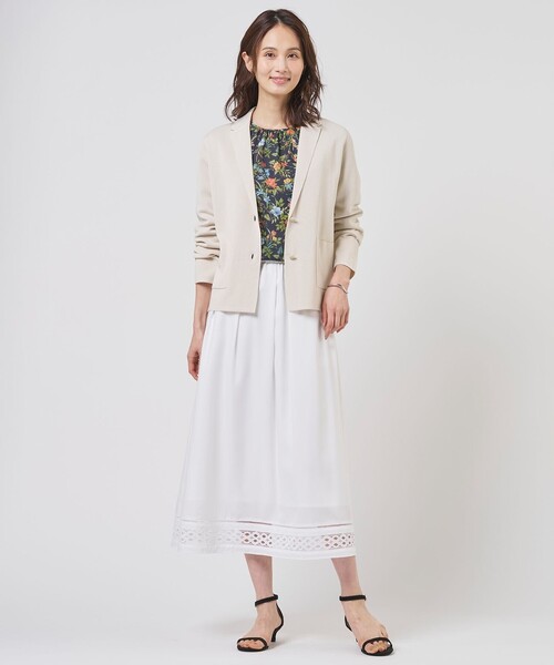 J.PRESS Ladies(J.プレス レディス)の「【一枚で着映え】スパンボタニカル プリント クルーネック ブラウス(シャツ/ブラウス・レディース・ネイビー系5/ホワイト系5・XS)」の6枚目の写真