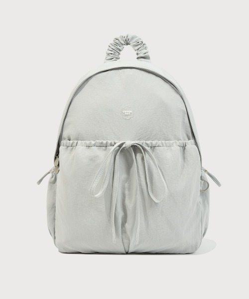 COVERNAT(カバーナット)の「WOMEN CLOVER HEART SHIRRING NYLON BACKPACK(バックパック/リュック・レディース・ブラック/ブルー/ベージュ/ピンク・FREE)」の1枚目の写真