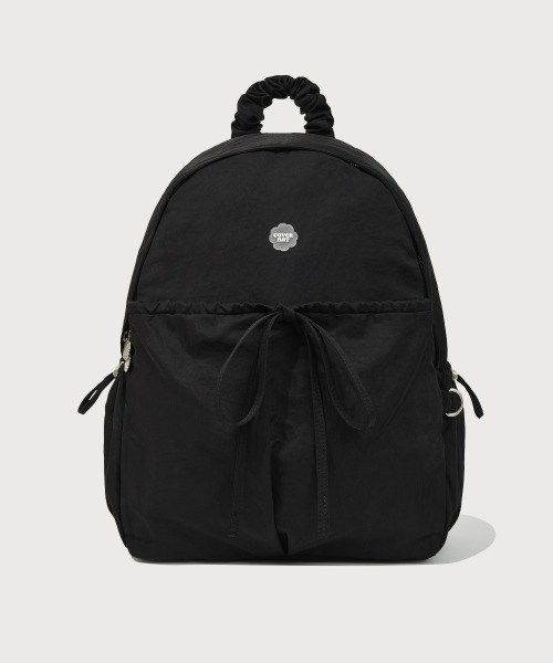 COVERNAT(カバーナット)の「WOMEN CLOVER HEART SHIRRING NYLON BACKPACK(バックパック/リュック・レディース・ブラック/ブルー/ベージュ/ピンク・FREE)」の2枚目の写真