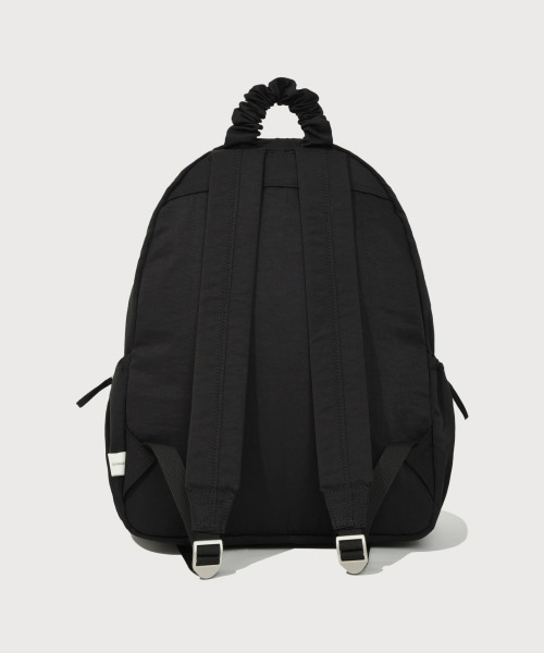 COVERNAT(カバーナット)の「WOMEN CLOVER HEART SHIRRING NYLON BACKPACK(バックパック/リュック・レディース・ブラック/ブルー/ベージュ/ピンク・FREE)」の6枚目の写真