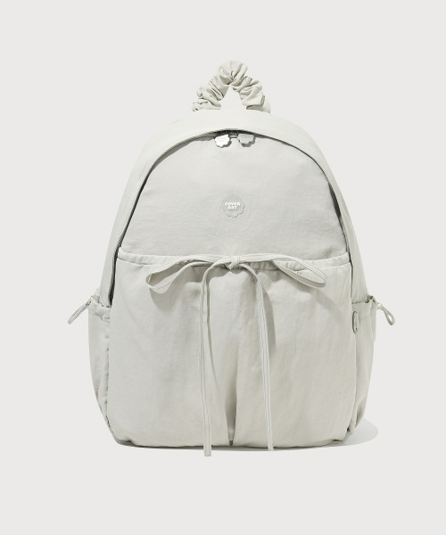 COVERNAT(カバーナット)の「WOMEN CLOVER HEART SHIRRING NYLON BACKPACK(バックパック/リュック・レディース・ブラック/ブルー/ベージュ/ピンク・FREE)」の10枚目の写真