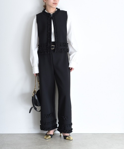 Eimee Law（エイミーロウ）の「フリルトリミングボンディングベスト（ベスト・レディース・ネイビー/ブラック・FREE）」の4枚目の写真