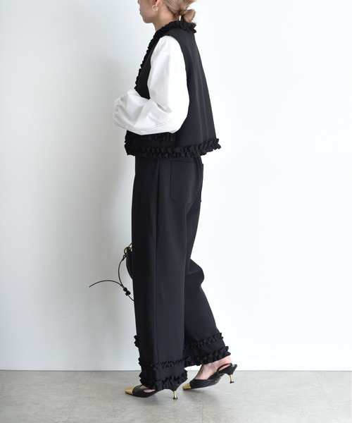 Eimee Law（エイミーロウ）の「フリルトリミングボンディングベスト（ベスト・レディース・ネイビー/ブラック・FREE）」の5枚目の写真