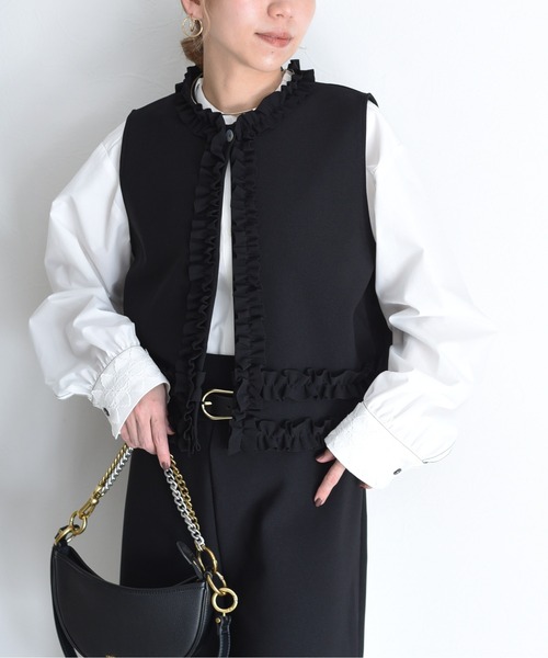 Eimee Law（エイミーロウ）の「フリルトリミングボンディングベスト（ベスト・レディース・ネイビー/ブラック・FREE）」の9枚目の写真