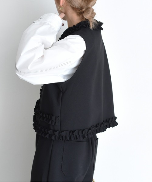 Eimee Law（エイミーロウ）の「フリルトリミングボンディングベスト（ベスト・レディース・ネイビー/ブラック・FREE）」の11枚目の写真