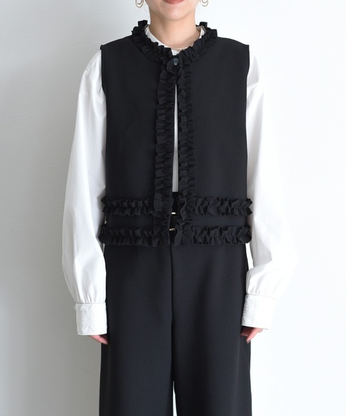 Eimee Law（エイミーロウ）の「フリルトリミングボンディングベスト（ベスト・レディース・ネイビー/ブラック・FREE）」の14枚目の写真