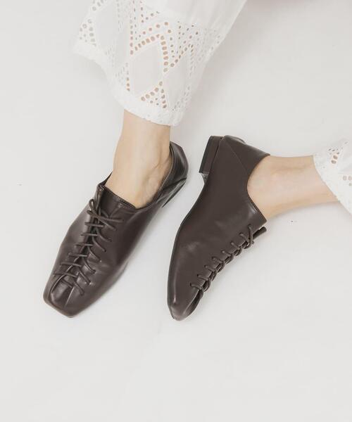 KBF(ケイビーエフ)の「レースアップシューズ(その他シューズ・レディース・ブラウン/ブラック・36/38/37)」の2枚目の写真