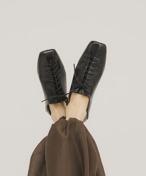 KBF(ケイビーエフ)の「レースアップシューズ(その他シューズ・レディース・ブラウン/ブラック・36/38/37)」の1枚目の写真