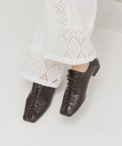 KBF(ケイビーエフ)の「レースアップシューズ(その他シューズ・レディース・ブラウン/ブラック・36/38/37)」の3枚目の写真