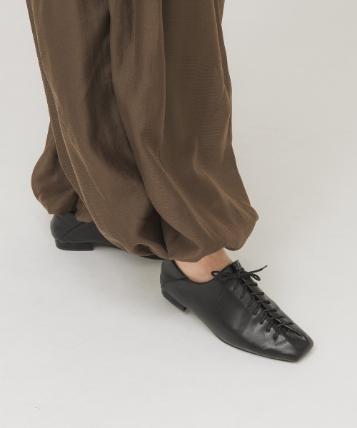 KBF(ケイビーエフ)の「レースアップシューズ(その他シューズ・レディース・ブラウン/ブラック・36/38/37)」の5枚目の写真