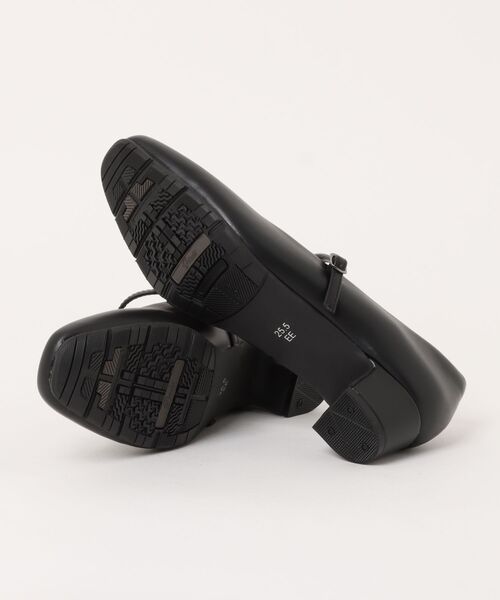 Parade（パレード）の「3.5cmヒール スクエアトゥ防水ストラップパンプス 51113（パンプス・レディース・ブラック・21.5cm/22.0cm/22.5cm/23.0cm/23.5cm/24.0cm/24.5cm/25.0cm）」の3枚目の写真