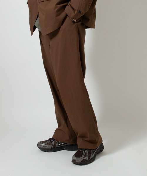 DAIWA PIER39（ダイワピア39）の「TECH EASY TROUSERS（その他パンツ・メンズ・ブラック/グレー/ブラウン・MEDIUM/LARGE/SMALL/X-LARGE）」の3枚目の写真