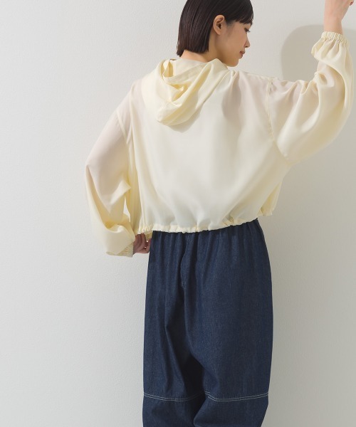 OMNES(オムネス)の「シアーテックコットン フード長袖シャツブルゾン 花粉リリース付(ブルゾン・レディース・ネイビー/ベージュ/オリーブ/アイボリー・FREE)」の12枚目の写真