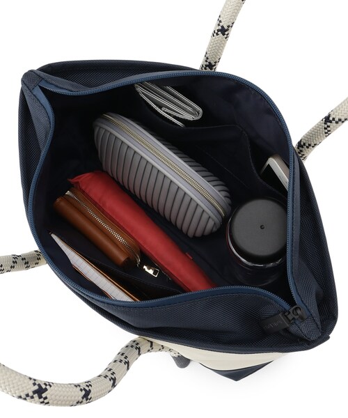 NOMADIS（ノマディス）の「NOMADIS（ノマディス）CITY TREK トートバッグ（トートバッグ・レディース・ネイビー系4/ブラック・00）」の13枚目の写真