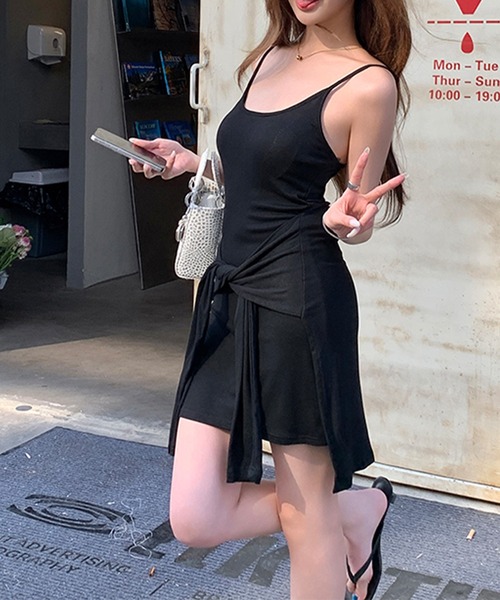 Songe(ソンジュ)の「フェイクレイヤードキャミワンピース(ワンピース・レディース・グレー/ブラック・M/L)」の22枚目の写真
