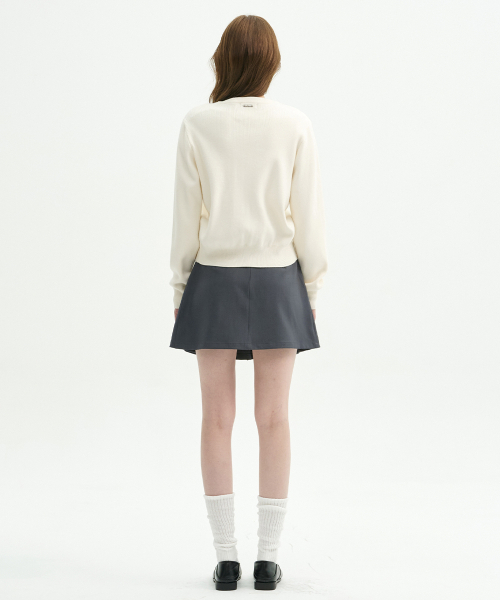 MICANE(ミケーネ)の「エルヤプリーツミニスカート(スカート・レディース・ブラック/チャコール・LARGE/MEDIUM/X-LARGE/SMALL/X-SMALL/XX-LARGE)」の6枚目の写真
