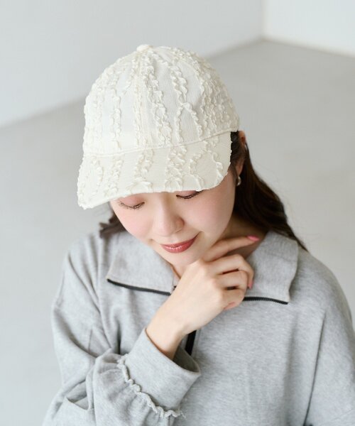 Kastane（カスタネ）の「ランダムフリルキャップ（キャップ・レディース・アイボリー/ブラック・FREE）」の4枚目の写真
