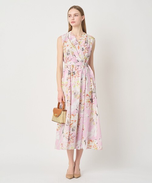 ANAYI（アナイ）の「ペイントフラワープリントフレア ワンピース（ワンピース・レディース・ブラウン/ピンク・38/36/34）」の9枚目の写真