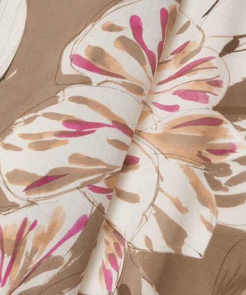 ANAYI（アナイ）の「ペイントフラワープリントフレア ワンピース（ワンピース・レディース・ブラウン/ピンク・38/36/34）」の20枚目の写真