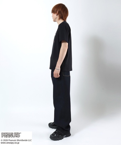 HANES(ヘインズ)の「Hanes(ヘインズ)PEANUTS×BEEFY-Tコラボ スヌーピーキャラクタープリントTシャツ 半袖(Tシャツ/カットソー・メンズ・ブラック/ホワイト・XL/L/M)」の13枚目の写真