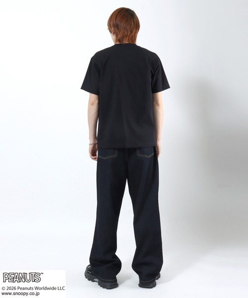 HANES(ヘインズ)の「Hanes(ヘインズ)PEANUTS×BEEFY-Tコラボ スヌーピーキャラクタープリントTシャツ 半袖(Tシャツ/カットソー・メンズ・ブラック/ホワイト・XL/L/M)」の14枚目の写真