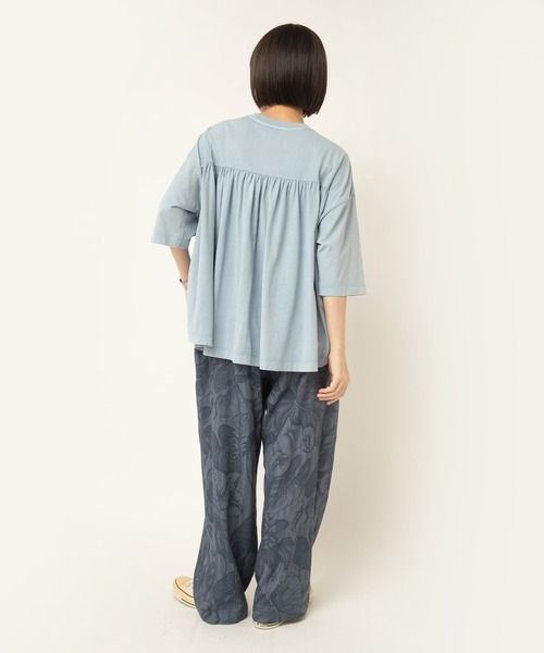 RNA-N(アールエヌエーエヌ)の「M2667 ピグメントギャザーT(Tシャツ/カットソー・レディース・ライトブルー/グリーン/チャコール・FREE)」の17枚目の写真