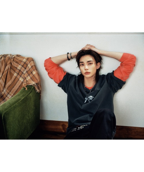 Guess(ゲス)の「MEN'S L/Slv Tee Shirt 長袖Tシャツ(Tシャツ/カットソー・メンズ・レッド/チャコールグレー・LARGE/SMALL/X-LARGE/MEDIUM)」の1枚目の写真