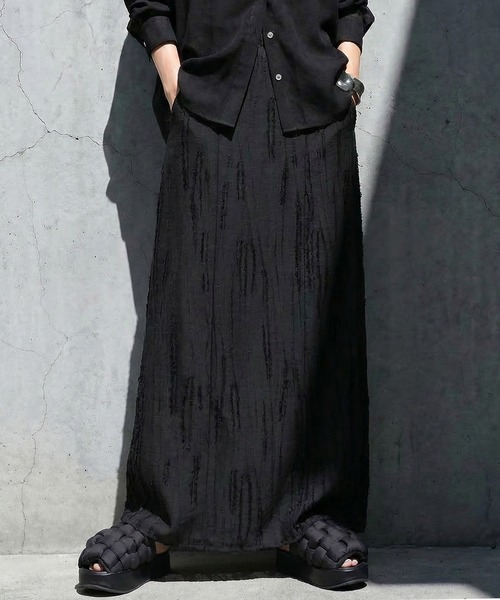 antiqua（アンティカ）の「Iライン 総柄 スカート（スカート・レディース・ブラック/グレー系その他・ONESIZE）」の2枚目の写真