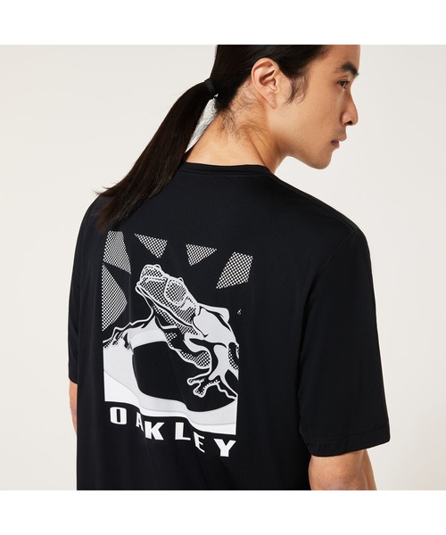 OAKLEY(オークリー)の「オークリー AMPHIBIAN SS T BACK FROG 2.0/Tシャツ/スポーツ・トレーニングコレクション/OAKLEY(Tシャツ/カットソー・メンズ・ブラック・XL/S/M/L)」の1枚目の写真