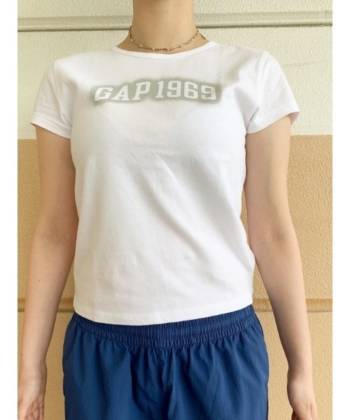 GAP(ギャップ)の「Gap1969 コットン ジャージー フィット クロップド グラフィックTシャツ(Tシャツ/カットソー・レディース・ホワイト/ピンク/ブラウン・XL/L/M/S/XS/XXS)」の13枚目の写真