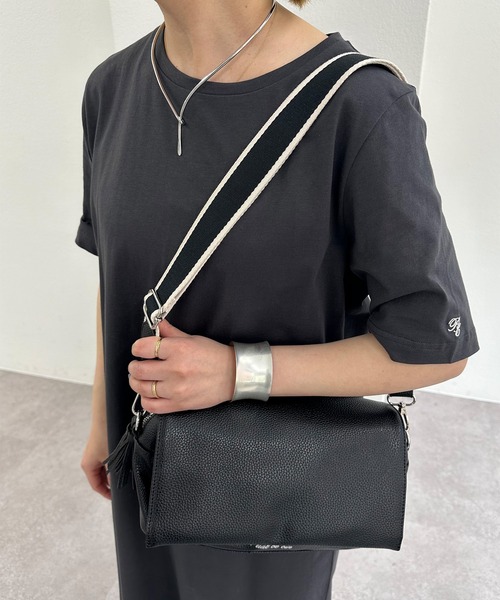 PUAL CE CIN(ピュアルセシン)の「【@sein___000企画】タッセルチャームショルダーバッグ(ショルダーバッグ・レディース・ブラック・FREE)」の9枚目の写真