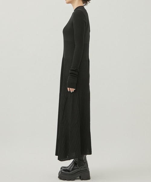 WRAPINKNOT（ラッピンノット）の「[WRAPINKNOT/ラッピンノット]EX.RIB KNIT OP（ワンピース・レディース・ベージュ/ブルー/ブラック・1/0）」の5枚目の写真