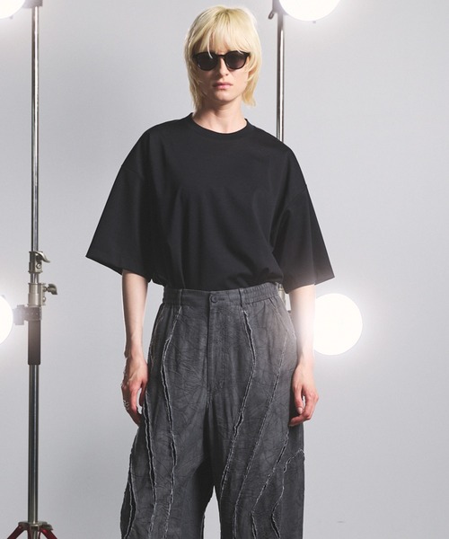 MAISON SPECIAL(メゾンスペシャル)の「《UNISEX》Smashing Punch Prime-Over Crew Neck Short Sleeve T-Shirt/スマッシングポンチプライムオーバーショートスリーブTシャツ【MAISON SPECIAL/メゾンスペシャル】(Tシャツ/カットソー・メンズ・ブラック/チャコールグレー/ライトブルー/レッド/ホワイト・0/2/1)」の16枚目の写真