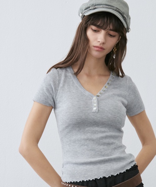 Rohwel(ローウェル)の「Shell Button Short Sleeve Knit / シェルボタンショートスリーブニット(Tシャツ/カットソー・レディース・ホワイト/イエロー/グレー・FREE)」の18枚目の写真