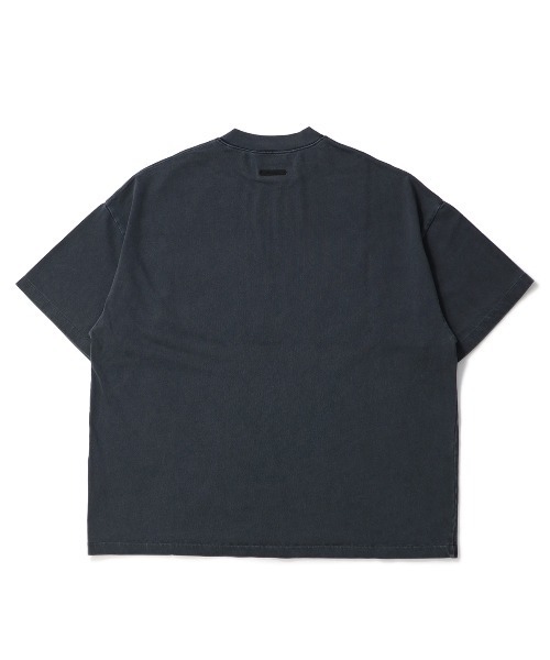 FOG ESSENTIALS(エフオージーエッセンシャルズ)の「ESSENTIALS TRAINING 90S SHORT SLEEVE TEE エッセンシャルズ トレーニングナインティーズショートスリーヴティー(Tシャツ/カットソー・メンズ・ブラック・SMALL/MEDIUM/LARGE/X-LARGE)」の2枚目の写真