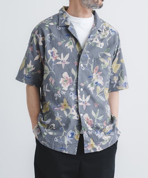 quadro（クオドロ）の「綿麻シーチング花柄ptオープン半袖シャツ（シャツ/ブラウス・メンズ・グレー・MEDIUM/LARGE）」の8枚目の写真