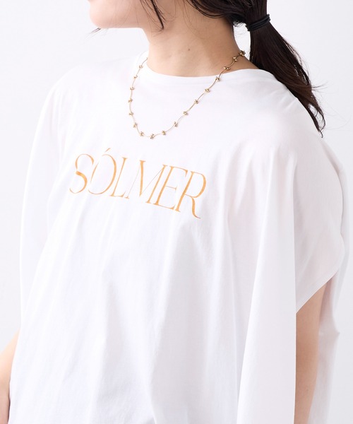 MICA&DEAL(マイカ&ディール)の「"SOLMER"ロゴフレアスリーブTシャツ(Tシャツ/カットソー・レディース・ホワイト/チャコールグレー/ブラウン・FREE)」の6枚目の写真