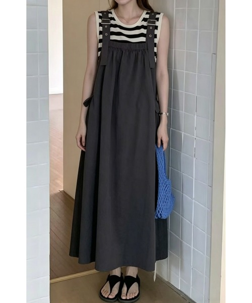 FAVORITO（ファヴォリート）の「サロペットワンピース（ワンピース・レディース・ブラック/グリーン/ベージュ・F）」の2枚目の写真