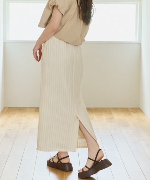OLUN(オルン)の「jacquard I-line skirt/ジャガードIラインスカート(スカート・レディース・ブラウン/アイボリー/ブラック・FREE/X-SMALL/SMALL)」の5枚目の写真