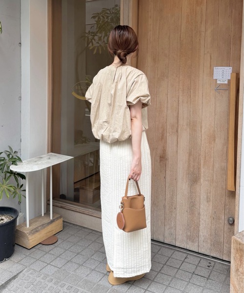 OLUN(オルン)の「jacquard I-line skirt/ジャガードIラインスカート(スカート・レディース・ブラウン/アイボリー/ブラック・FREE/X-SMALL/SMALL)」の13枚目の写真